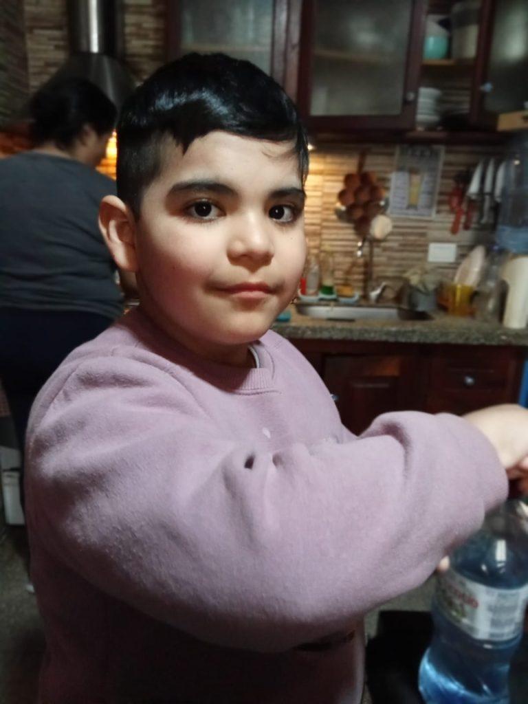 Adam necesita hacer su tratamiento